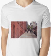 San Francisco Street Scene Men's V-Neck T-Shirt