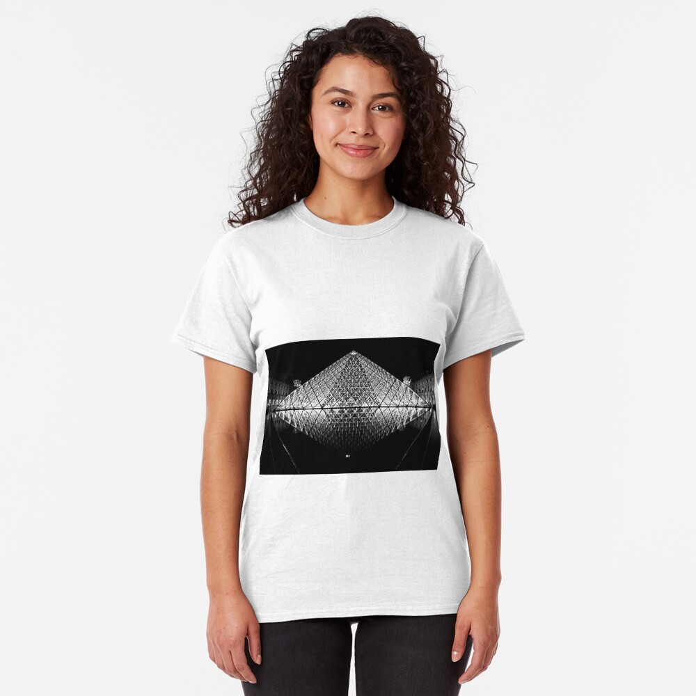 The Louvre, Paris Classic T-Shirt