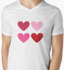 DAMASK HEARTS QUAD PATTERN red & pink Men's V-Neck T-Shirt