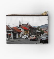 A street Studio Pouch