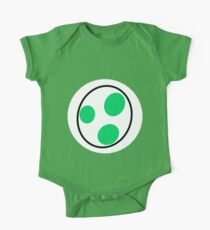 A bottomless pit of a stomach, green, a dinosaur, you guessed it, YOSHI! Baby Body Kurzarm