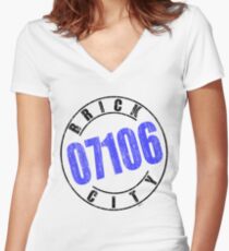 'Brick City 07106' Women's Fitted V-Neck T-Shirt