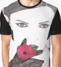 Poppy Graphic T-Shirt