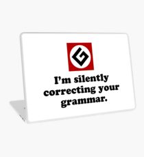 Vinilo para portátil I'm silently correcting your grammar.