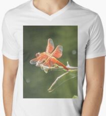 Flame Skimmer Dragonfly T-Shirt mit V-Ausschnitt