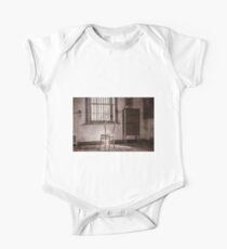 Lonely One Piece - Short Sleeve