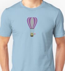 Owl in hot-air balloon with a lollipop Unisex T-Shirt