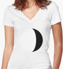 Moony Women's Fitted V-Neck T-Shirt
