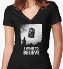I Want To Believe Women's Fitted V-Neck T-Shirt