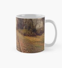 Taza clásica What Lies Ahead?