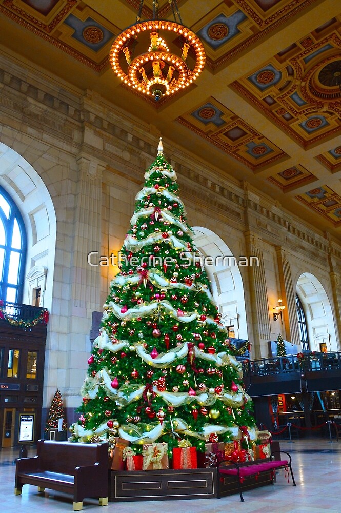 "Union Station Christmas Tree, Kansas City, Missouri" by Catherine