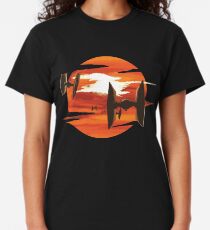 Fahrt der Tie-Kämpfer Classic T-Shirt