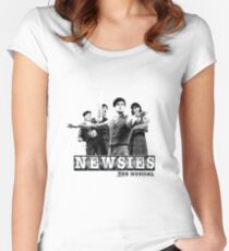 Ich mag Newsies einfach sehr gut Tailliertes Rundhals-Shirt