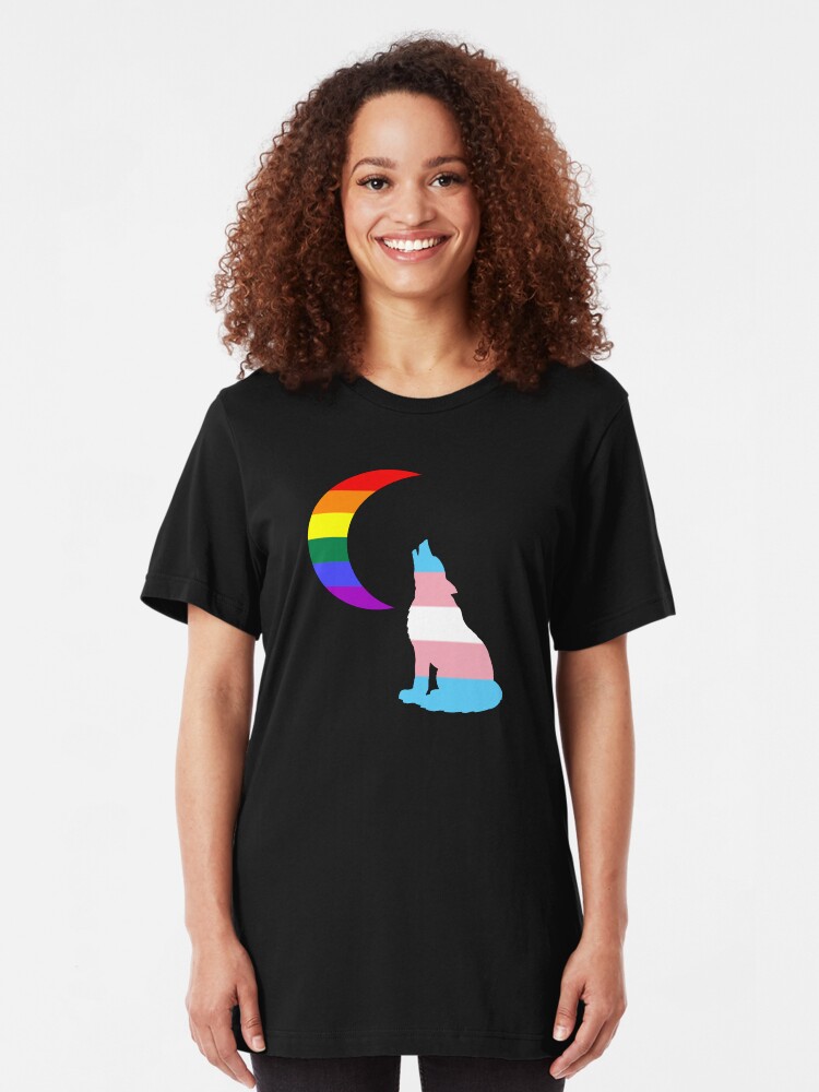 Vista alternativa de Camiseta ajustada Gay Trans Wolf y Moon
