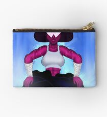 Garnet Training Studio Pouch