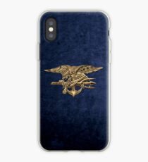 US Navy SEALs Trident über blauen Samt iPhone-Hülle & Cover