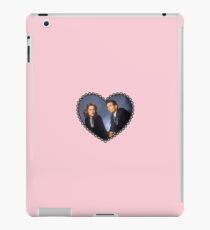 mulder and scully heart iPad Case/Skin