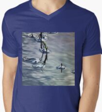 Bubbles In The Rock Pools At Low Tide -Lyme,Dorset.UK Men's V-Neck T-Shirt