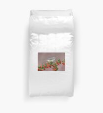 Northern Mockingbird and berries Duvet Cover