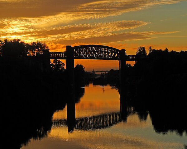Old Railway Bridge over the Manchester Ship canal at Latchford, Grappenhall, Warrington,Cheshire,England,UK