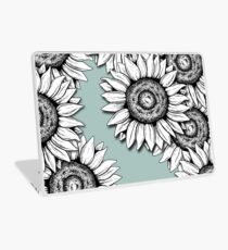 Sie war so wild wie die Blumen Laptop Folie