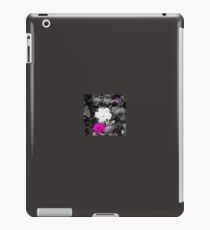 Contrasts! iPad Case/Skin
