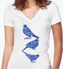 drei kleine Vögel. Shirt mit V-Ausschnitt