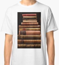 Seltene antike Bücher Classic T-Shirt