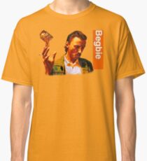 Begbie throws Glass of Beer - Scene from Trainspotting T-Shirt Classic T-Shirt