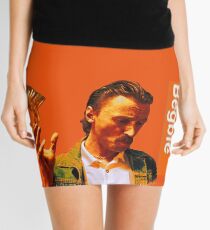 Begbie throws Glass of Beer - Scene from Trainspotting T-Shirt Mini Skirt