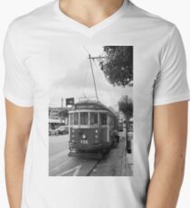 San Francisco Trolley Car Men's V-Neck T-Shirt
