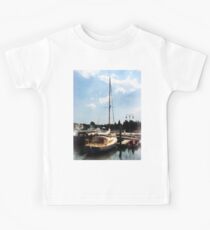 Docked Cabin Cruiser Kids Tee