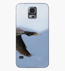 Cormorant in flight over Lago Trasimeno, Umbria, Italy Case/Skin for Samsung Galaxy