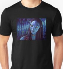 Zoe Saldana as Neytiri in Avatar Unisex T-Shirt