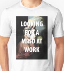 Ein Geist bei der Arbeit Unisex T-Shirt