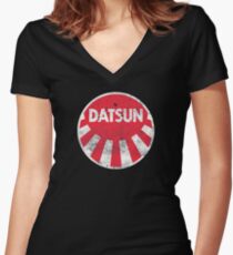 Datsun Sonne Tailliertes T-Shirt mit V-Ausschnitt