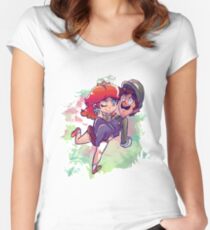 Gänseblümchen, Luigi tragend Tailliertes Rundhals-Shirt