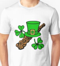 patricks day hat and shillelagh Unisex T-Shirt