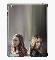 Elyza Lex & Alicia Clark iPad-Hülle & Klebefolie