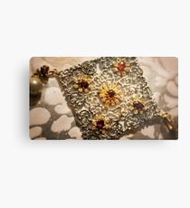 Queens Garnet & Silver Metal Print