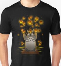 TOTO LANTERN FEST. Slim Fit T-Shirt