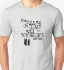 Die Nachrichten von morgen Slim Fit T-Shirt