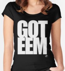 GOTEEM Women's Fitted Scoop T-Shirt