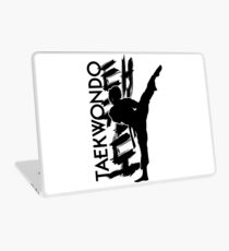 Vinilo para portátil Taekwondo Kick Girl - Arte marcial coreano