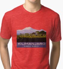 Kilimanjaro-Andenken-Entwurf, in der Weinlese-Reise-Plakat-Art Vintage T-Shirt