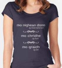 mo nighean donn - my brown haired lass - Scottish language Fitted Scoop T-Shirt
