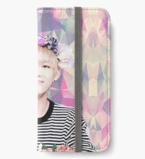 BTS/Bangtan Sonyeondan - Flower Boy Kim Taehyung iPhone Wallet/Case/Skin