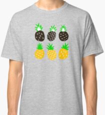 Black pineapple Classic T-Shirt