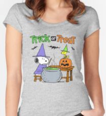 Camiseta entallada de cuello redondo Snoopy Trick Or Treat