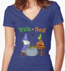 Snoopy Trick Or Treat Women's Fitted V-Neck T-Shirt